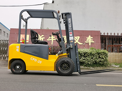 電動(dòng)叉車