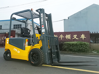 電動(dòng)叉車