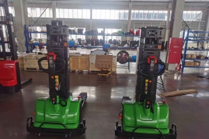 隨車叉車：物流運輸的得力助手